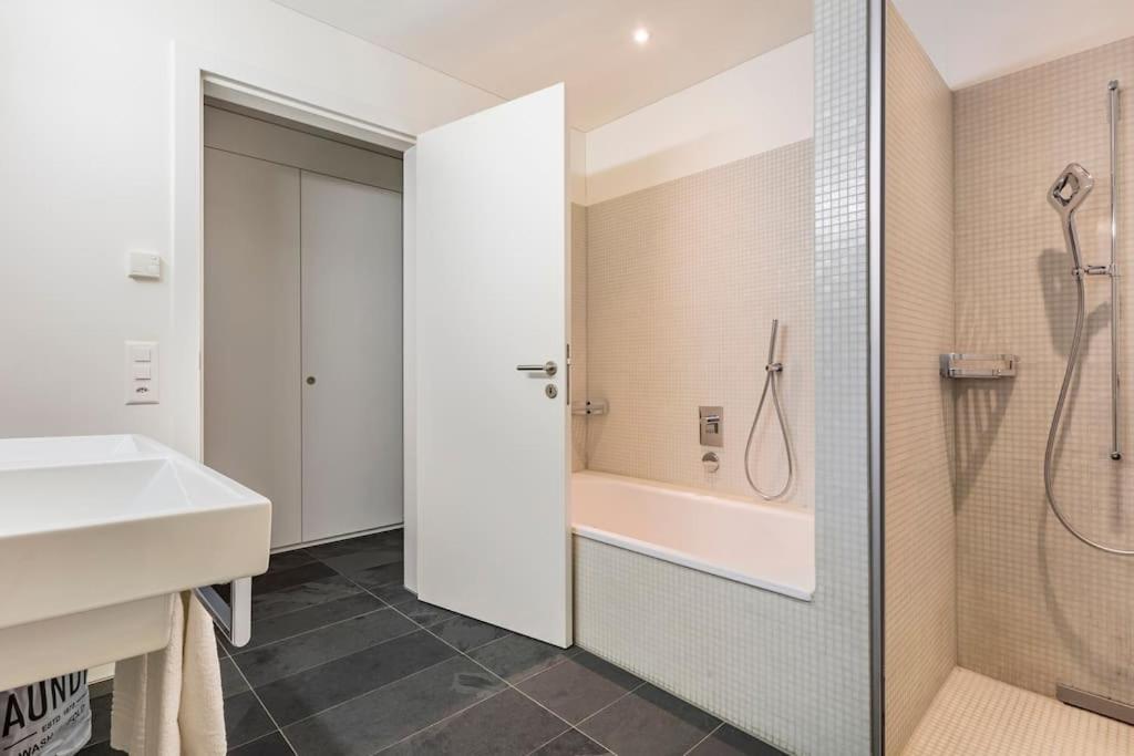 Luxus Wohnung Mit Garten Zurich Ngoại thất bức ảnh